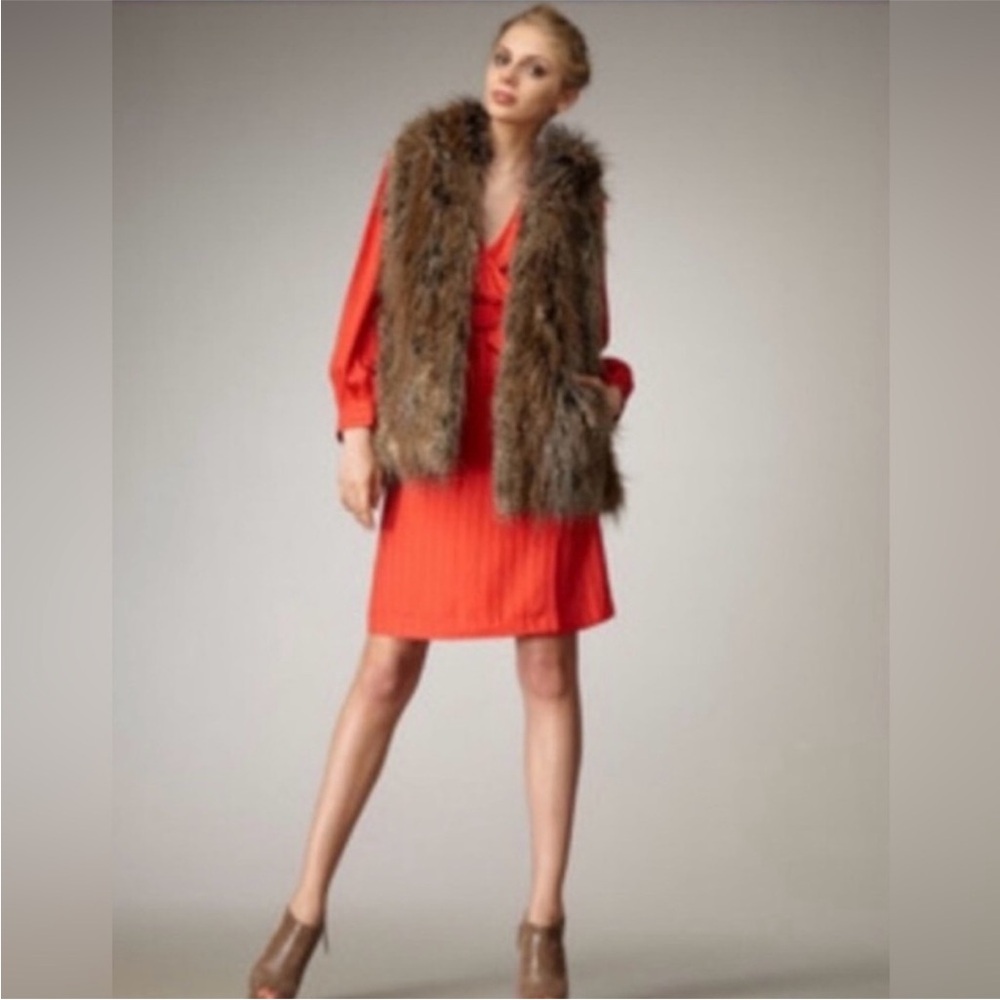 Moving Sale! ๐๏ธ Trina Turk Brown and Gray Faux Fur Vest - Picture 8 of 10